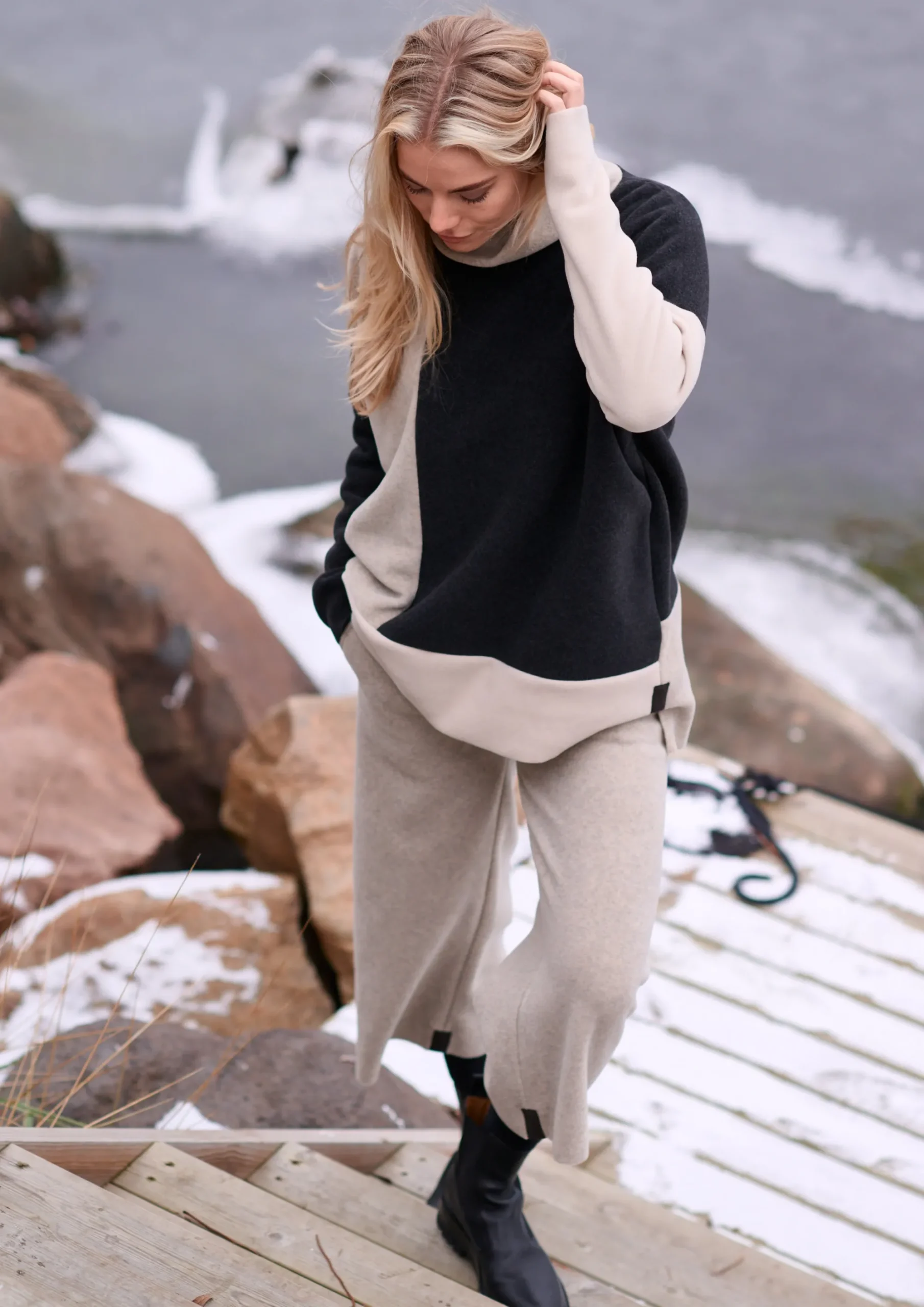 Henriette Steffensen Copenhagen PULLOVER PATCH | 1380 SOFT BLACK/SAND/KIT Discount